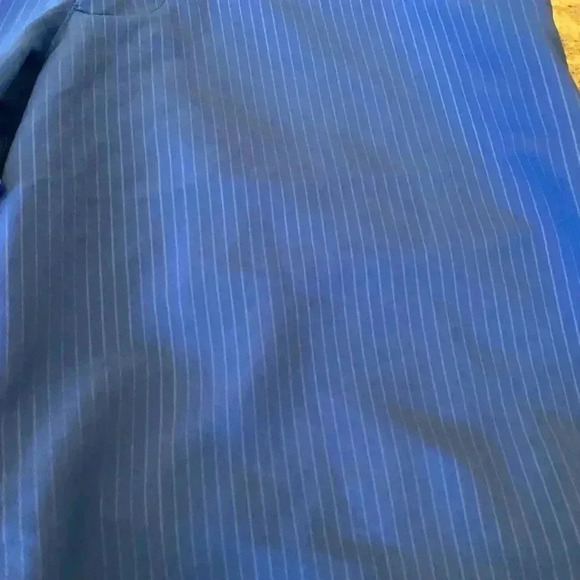 Under Armour Shorts Mens Flat Iron Size 28 Color Blue Heat Gear - Picture 2 of 5